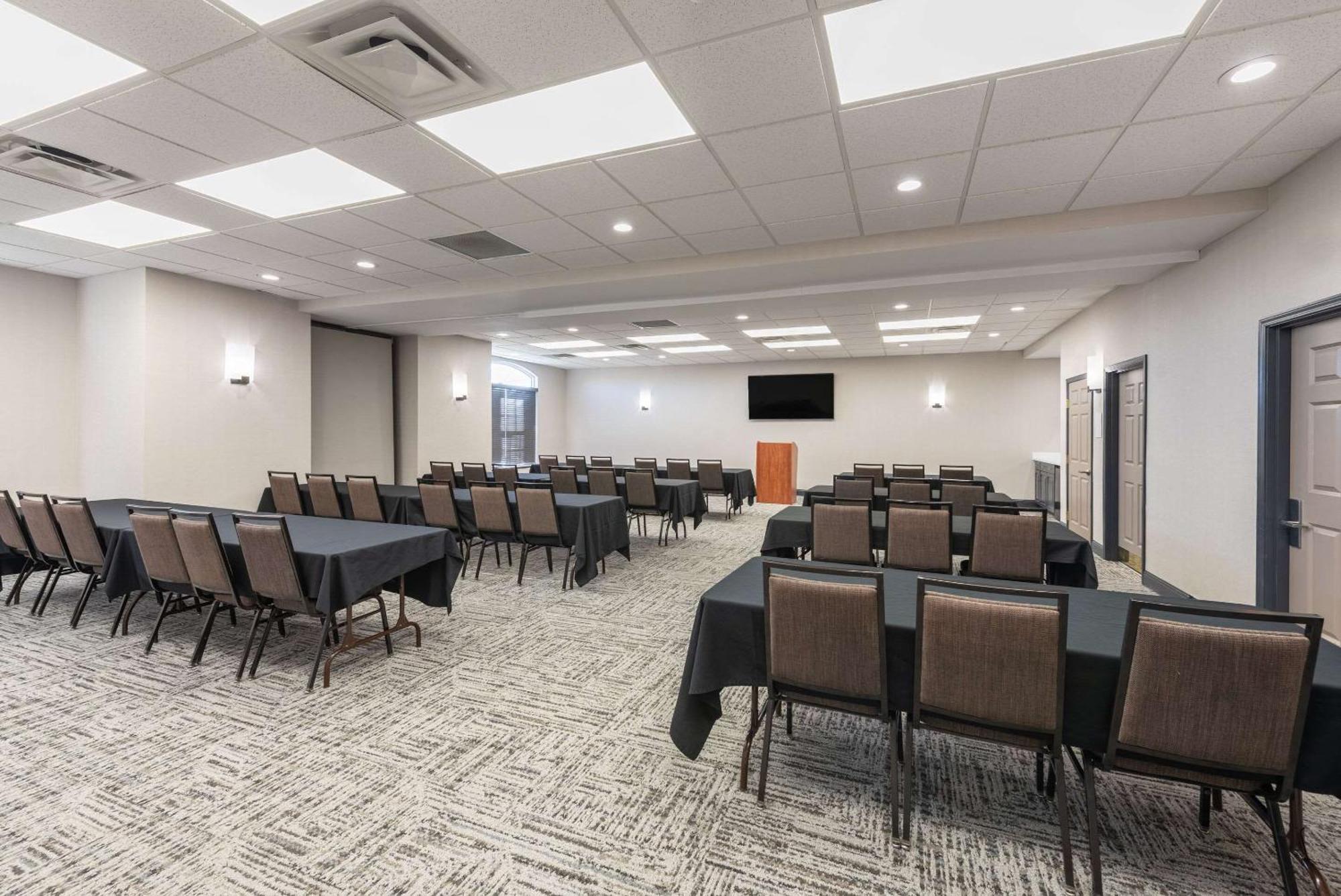 Country Inn & Suites By Radisson, Findlay, Oh Εξωτερικό φωτογραφία